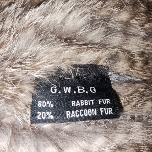 G.W.B.G. Genuine Fur Vest Size Medium - Picture 4 of 4